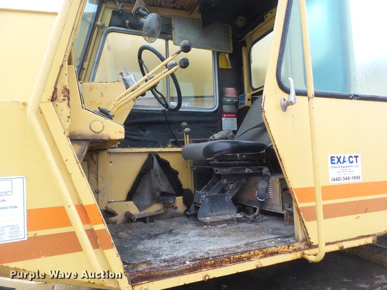 image for item DZ9250 1979 Grove RT65S crane