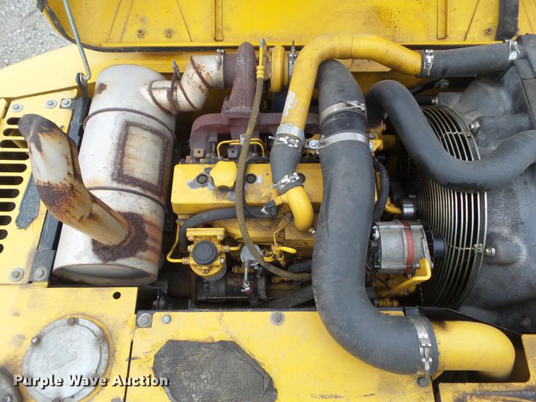 image for item DZ9251 2004 John Deere 120C excavator