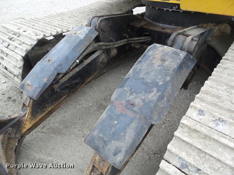 image for item DZ9251 2004 John Deere 120C excavator