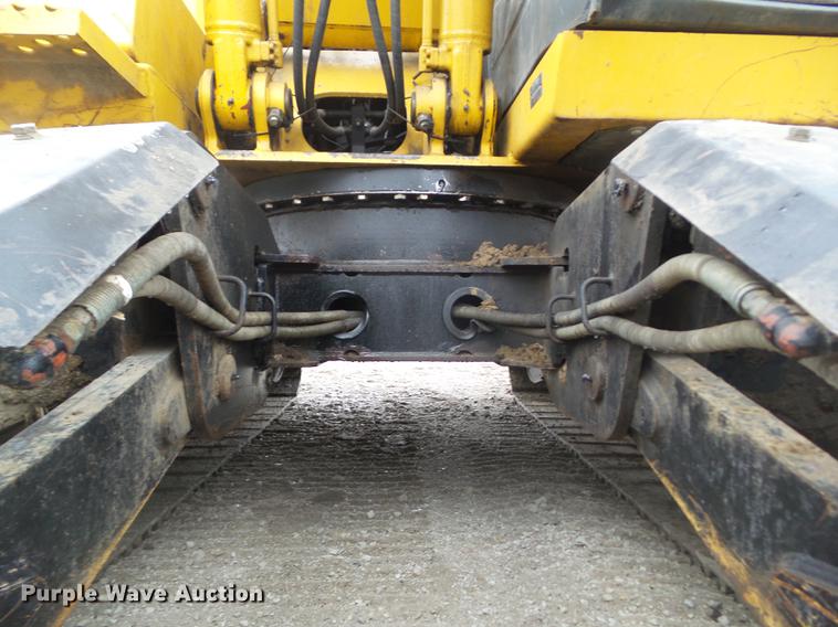 image for item DZ9251 2004 John Deere 120C excavator