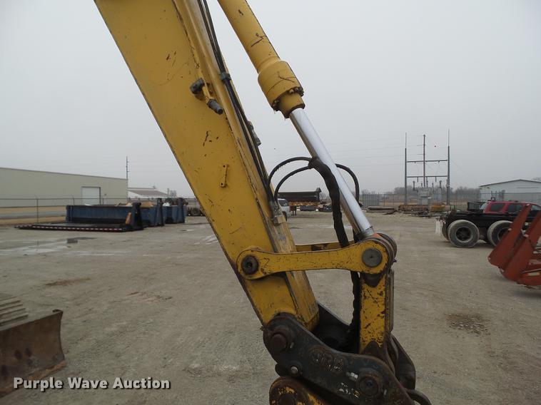 image for item DZ9251 2004 John Deere 120C excavator