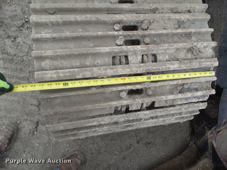 image for item DZ9251 2004 John Deere 120C excavator