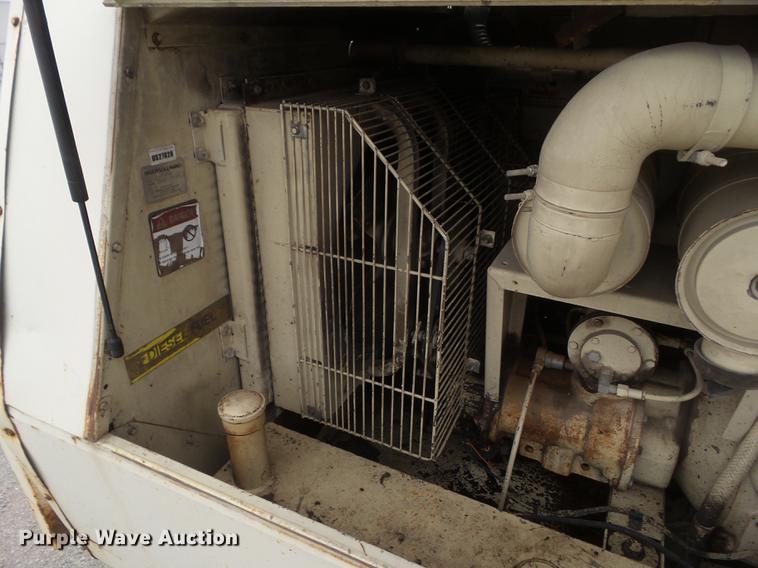 image for item DZ9255 Ingersoll Rand 185 air compressor