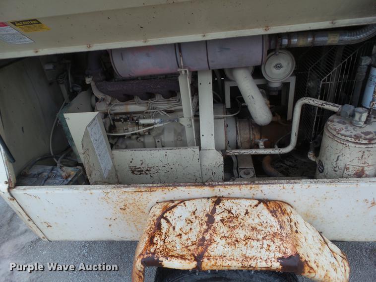 image for item DZ9255 Ingersoll Rand 185 air compressor