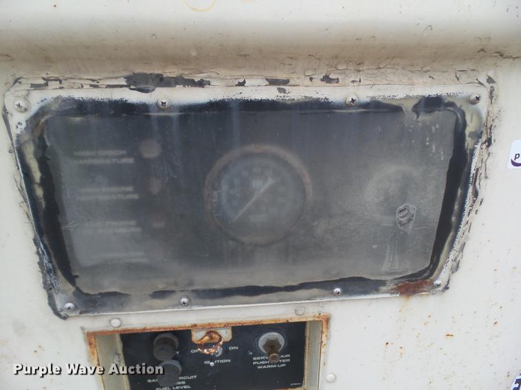 image for item DZ9255 Ingersoll Rand 185 air compressor