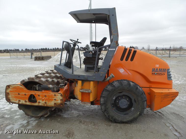 image for item DZ9256 2007 Hamm 3205P single drum vibratory roller