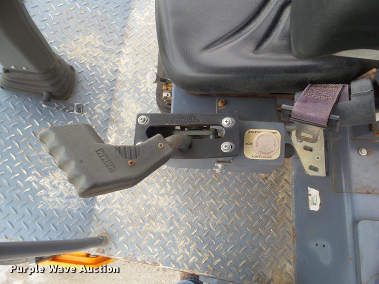 image for item DZ9256 2007 Hamm 3205P single drum vibratory roller