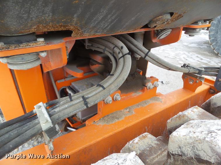 image for item DZ9256 2007 Hamm 3205P single drum vibratory roller