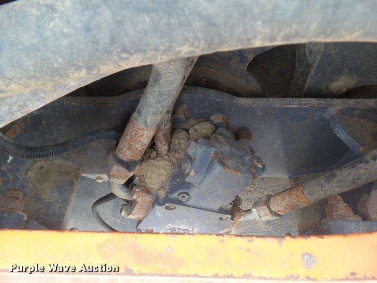 image for item DZ9256 2007 Hamm 3205P single drum vibratory roller