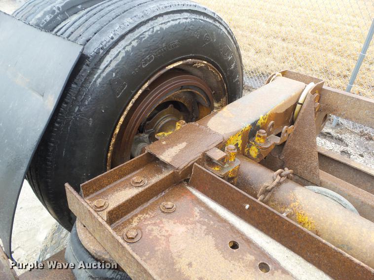 image for item DZ9257 2001 Load King HDD 503/4 lowboy equipment trailer