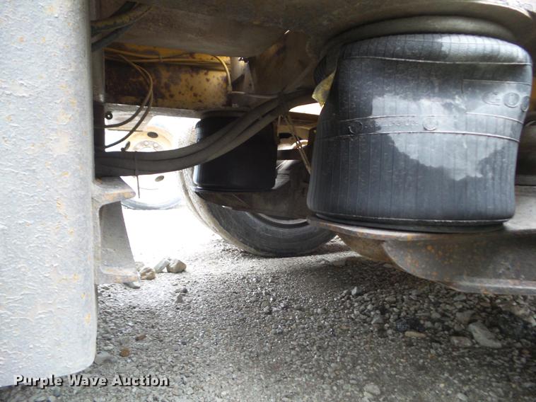 image for item DZ9257 2001 Load King HDD 503/4 lowboy equipment trailer