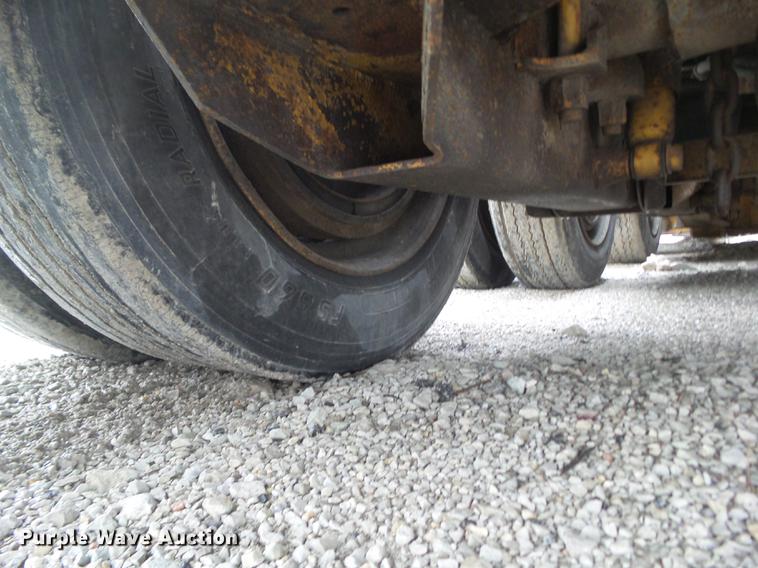 image for item DZ9257 2001 Load King HDD 503/4 lowboy equipment trailer