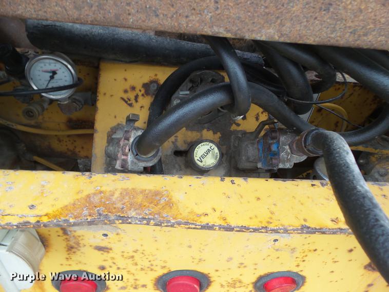 image for item DZ9257 2001 Load King HDD 503/4 lowboy equipment trailer