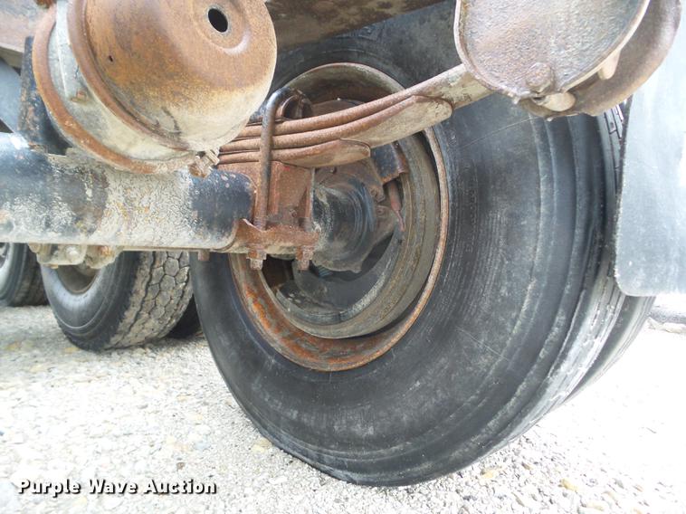 image for item DZ9258 1998 Circle R SS443 side dump trailer