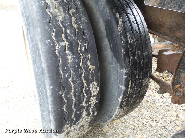 image for item DZ9258 1998 Circle R SS443 side dump trailer