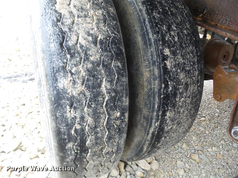 image for item DZ9258 1998 Circle R SS443 side dump trailer