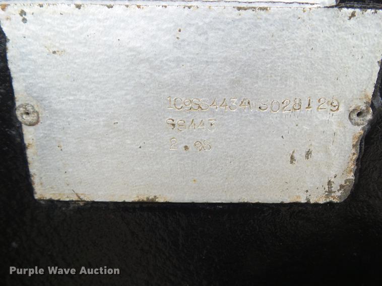 image for item DZ9258 1998 Circle R SS443 side dump trailer