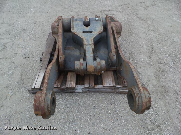 image for item DZ9263 John Deere 330 hydraulic thumb