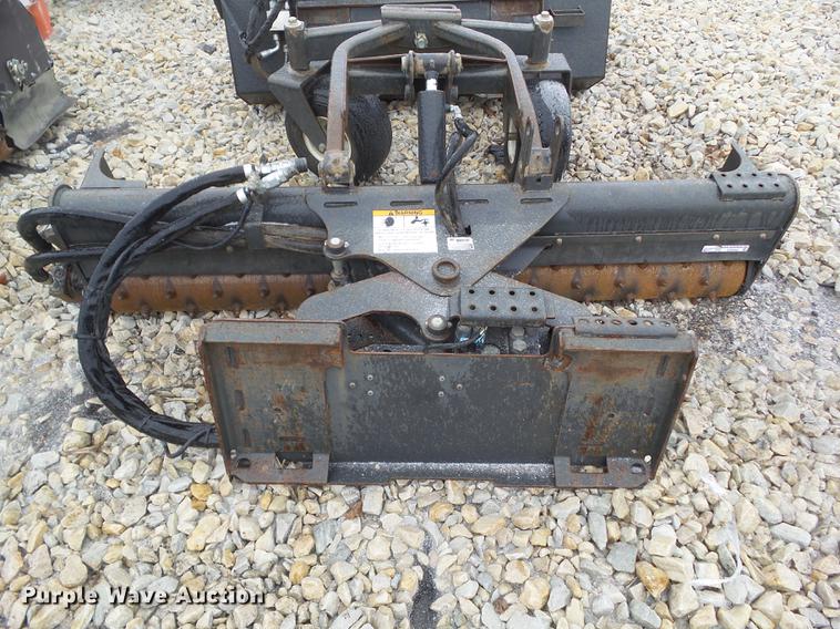 image for item DZ9265 2014 Bobcat 84SCHHF soil conditioner