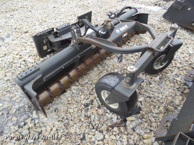 image for item DZ9265 2014 Bobcat 84SCHHF soil conditioner