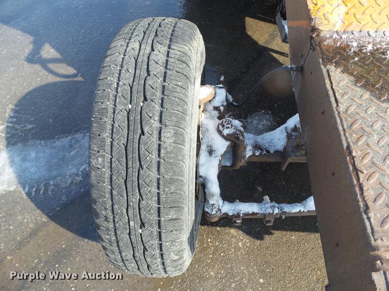 image for item DZ9266 1986 Broce CMH20 broom