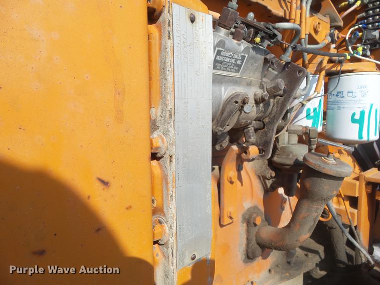 image for item DZ9266 1986 Broce CMH20 broom