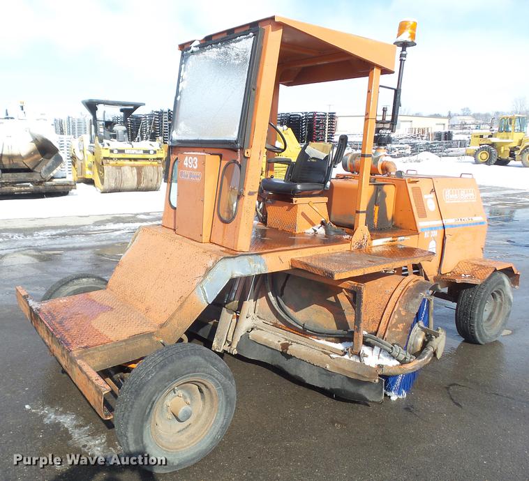 image for item DZ9267 Broce RC300 broom