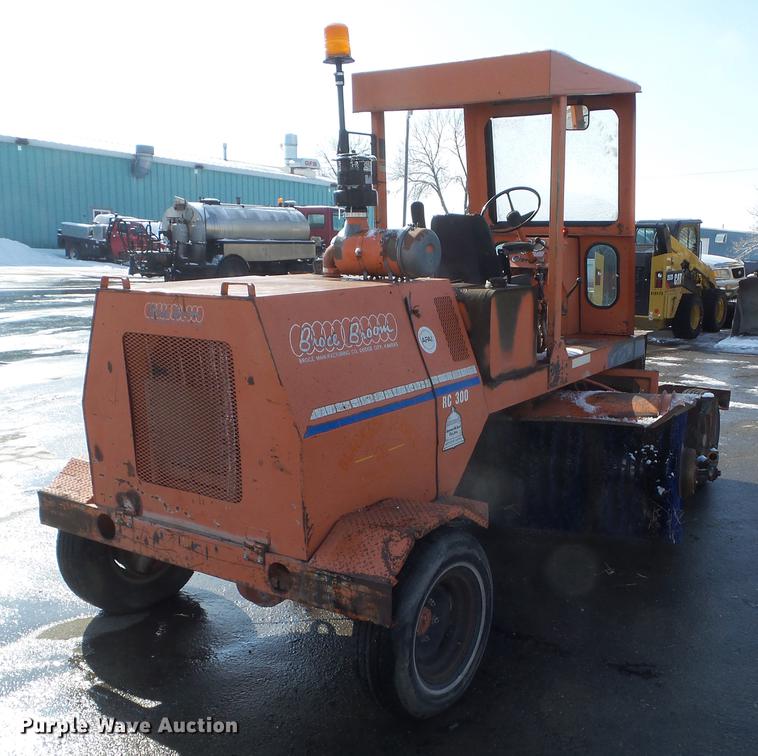 image for item DZ9267 Broce RC300 broom