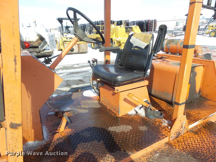 image for item DZ9267 Broce RC300 broom