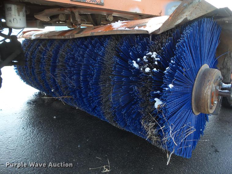 image for item DZ9267 Broce RC300 broom