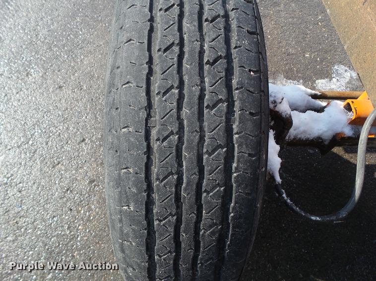 image for item DZ9267 Broce RC300 broom