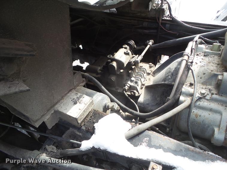 image for item DZ9268 1990 Ford CF7000 oil distributor truck