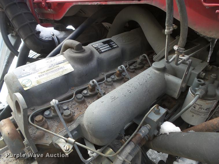 image for item DZ9268 1990 Ford CF7000 oil distributor truck