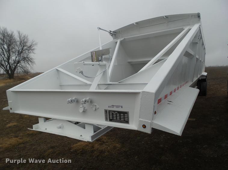 image for item DZ9271 2002 Corn Belt Trail Blazer S-4403 bottom dump trailer
