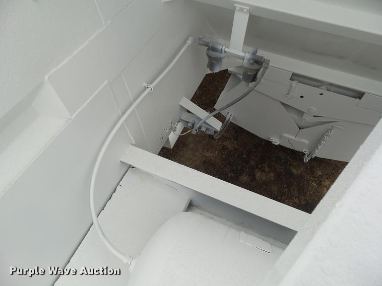 image for item DZ9271 2002 Corn Belt Trail Blazer S-4403 bottom dump trailer