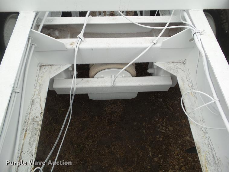 image for item DZ9271 2002 Corn Belt Trail Blazer S-4403 bottom dump trailer