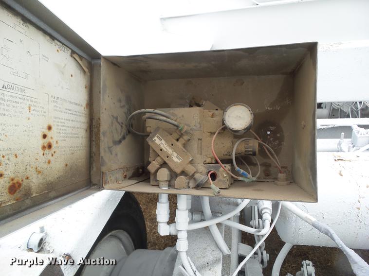 image for item DZ9271 2002 Corn Belt Trail Blazer S-4403 bottom dump trailer