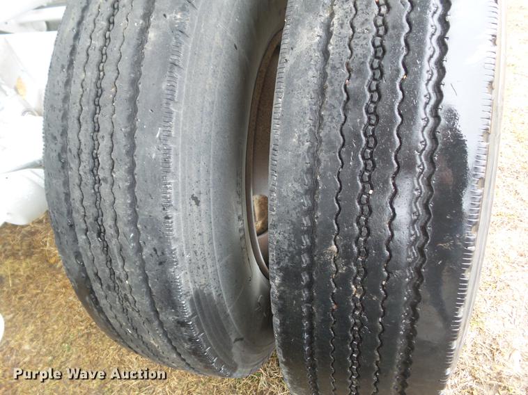 image for item DZ9271 2002 Corn Belt Trail Blazer S-4403 bottom dump trailer