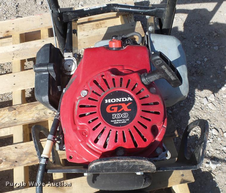 image for item EA9864 MBW R440H Ground Pounder compactor