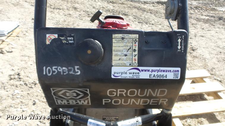 image for item EA9864 MBW R440H Ground Pounder compactor