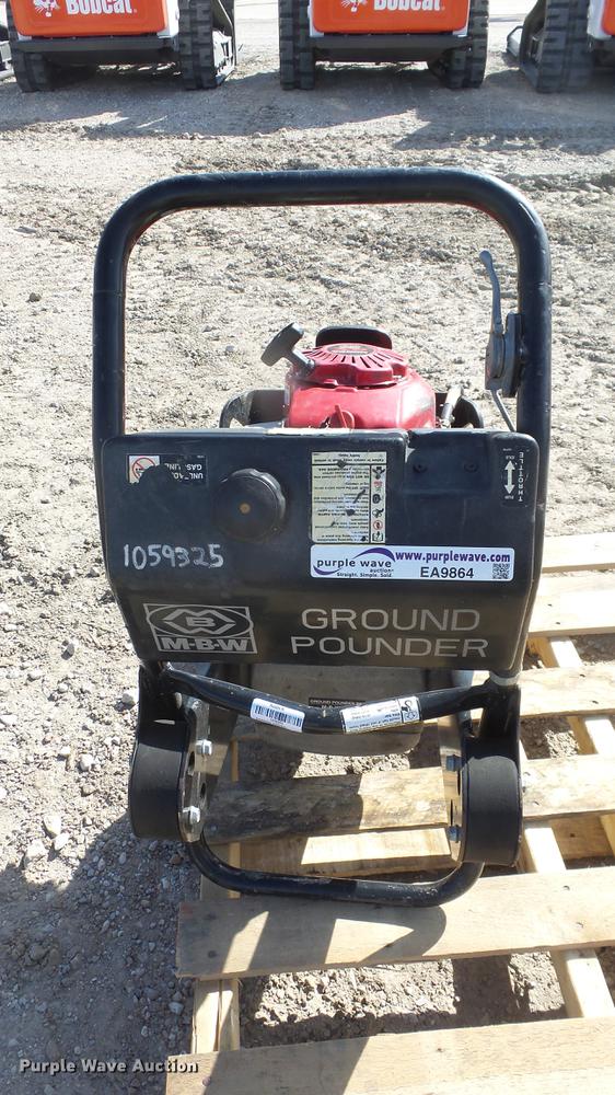 image for item EA9864 MBW R440H Ground Pounder compactor
