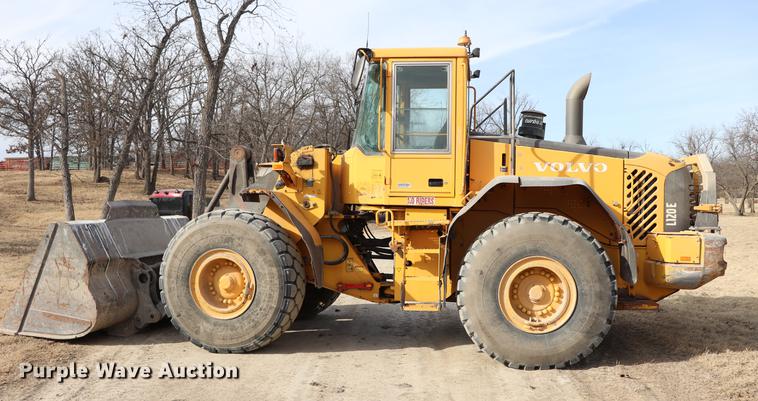 image for item EC9449 2004 Volvo L120E wheel loader