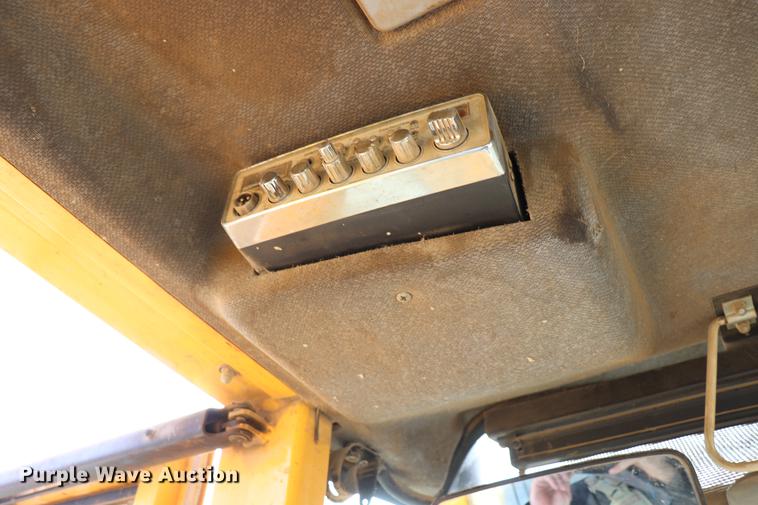 image for item EC9449 2004 Volvo L120E wheel loader