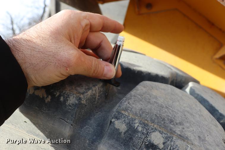 image for item EC9449 2004 Volvo L120E wheel loader