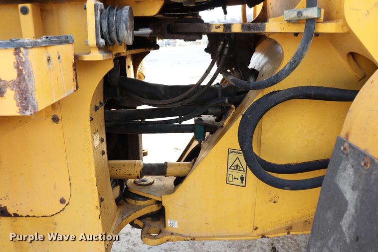 image for item EC9449 2004 Volvo L120E wheel loader