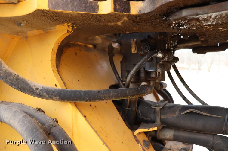image for item EC9449 2004 Volvo L120E wheel loader
