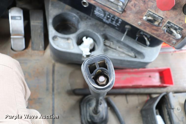 image for item EC9498 1999 International 9200 dump truck