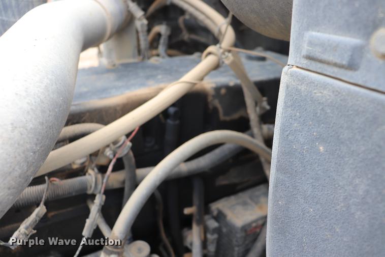 image for item EC9498 1999 International 9200 dump truck