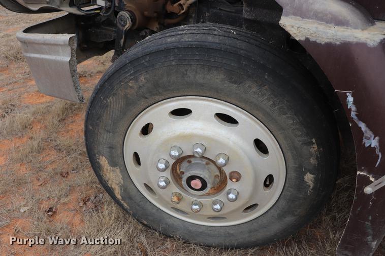 image for item EC9498 1999 International 9200 dump truck