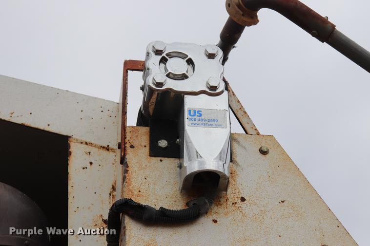 image for item EC9498 1999 International 9200 dump truck